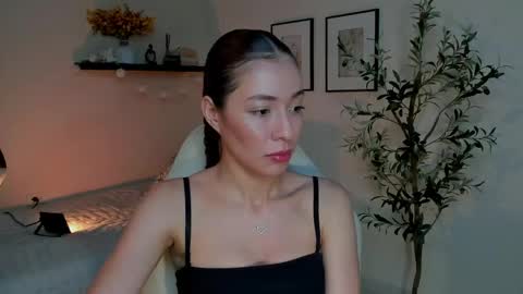 isa_____ online show from April 16, 2:45 am