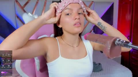 Snapshot of isa_kolins chatting on March 1, 12:51 pm isa_kolins online show from March 1, 12:51 pm