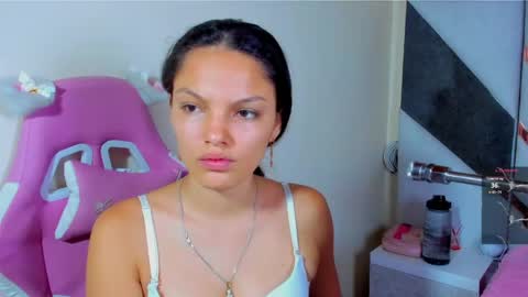 isa_kolins online show from April 15, 12:12 pm