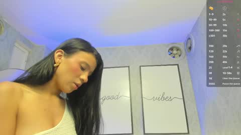    online show from April 17, 10:18 am