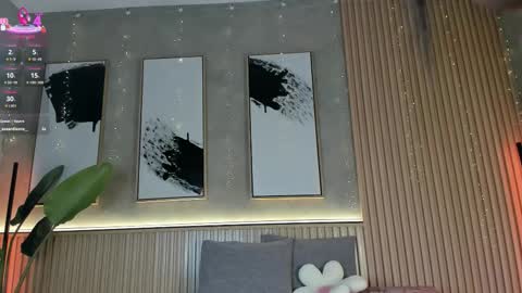 isa_montiel online show from March 9, 7:29 pm