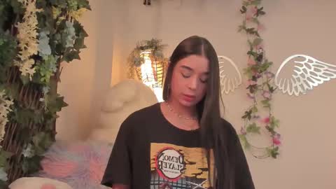 Snapshot of isa_nixon chatting on September 22, 10:56 pm Isabella online show from September 22, 10:56 pm