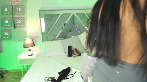 ISA ROUSE  online show from November 26, 2:56 am