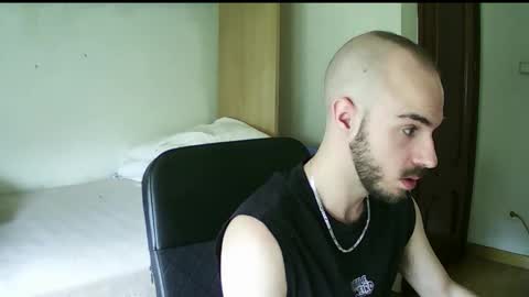 Isaac99c online show from September 19, 12:17 pm