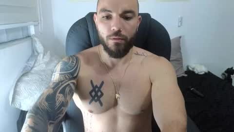 Snapshot of isaac_carter chatting on October 24, 10:44 am Isaac carter online show from October 24, 10:44 am