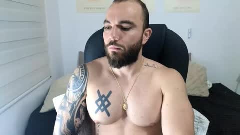 Snapshot of isaac_carter chatting on November 7, 10:26 am Isaac carter online show from November 7, 10:26 am