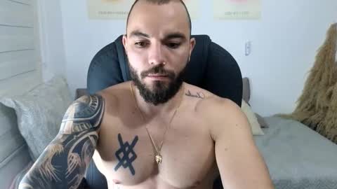 Snapshot of isaac_carter chatting on November 27, 11:01 am Isaac carter online show from November 27, 11:01 am