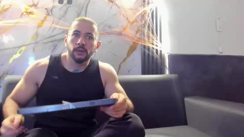 isaac_franko online show from October 20, 9:15 pm