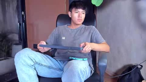 isaac_grimm online show from January 16, 3:10 am