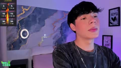 Snapshot of isaac_kurtt chatting on November 19, 7:25 pm Isaac Kurtt online show from November 19, 7:25 pm