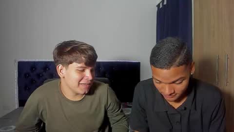 isaac_master77 online show from November 16, 3:23 am