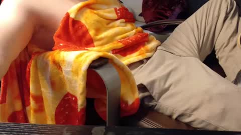 isaac online show from December 28, 7:11 pm