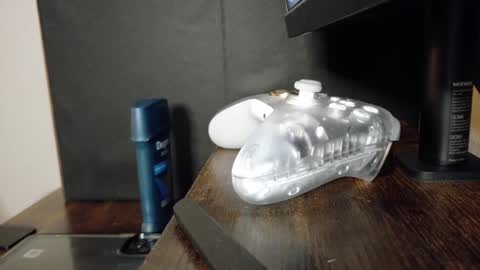 isaac online show from April 22, 11:56 am