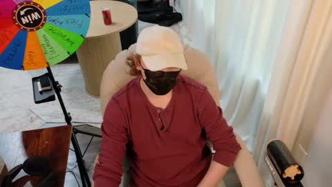 Snapshot of isaac_sheffield chatting on June 10, 12:37 pm isaac online show from June 10, 12:37 pm