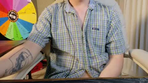 Snapshot of isaac_sheffield chatting on July 1, 7:54 am isaac online show from July 1, 7:54 am