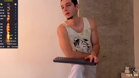 isaacblaze  online show from June 6, 3:55 am