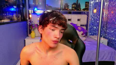 isaacnova online show from April 16, 9:50 pm