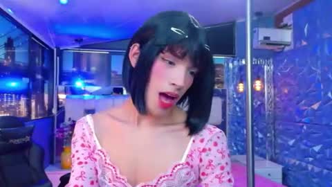 Snapshot of isaacnova chatting on June 10, 8:30 pm isaacnova online show from June 10, 8:30 pm