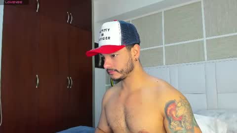 Isaac Surez online show from July 22, 12:30 pm