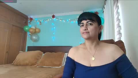 Isabeel Sofia online show from June 6, 2:22 pm