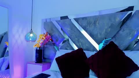 Snapshot of isabela_parkerr chatting on May 26, 12:45 pm Mommy Isa online show from May 26, 12:45 pm