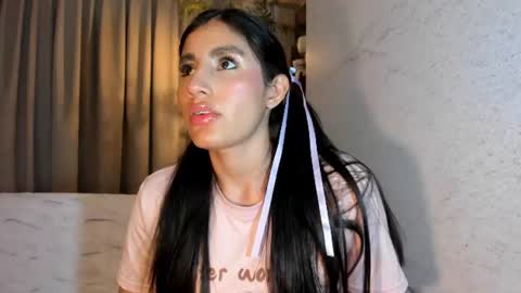 isabelastefano online show from July 17, 3:24 am