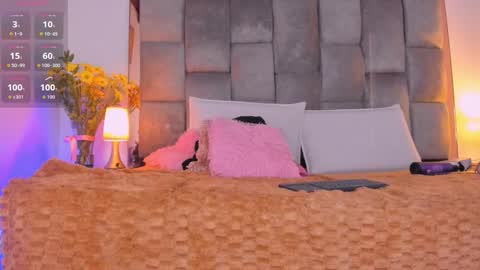 Snapshot of isabell_rosse18 chatting on October 16, 1:39 am isabell online show from October 16, 1:39 am
