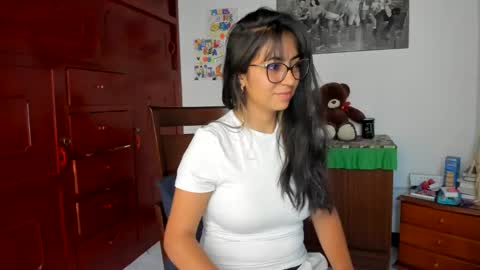 Snapshot of isabella22_1 chatting on January 8, 6:41 pm Isabella22 1 online show from January 8, 6:41 pm