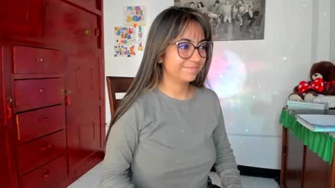 Snapshot of isabella22_1 chatting on February 10, 2:16 pm Isabella22 1 online show from February 10, 2:16 pm