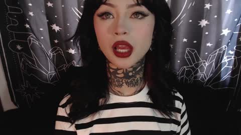    online show from January 28, 9:08 pm