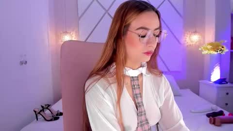 Isa  online show from March 12, 3:40 pm