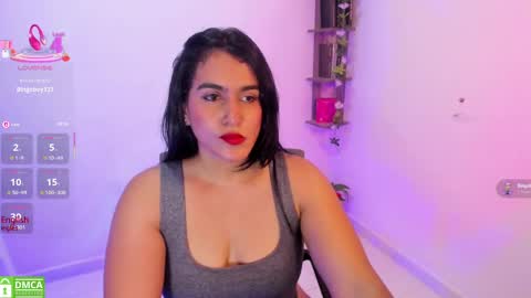 Snapshot of isabella_aristi03 chatting on October 30, 3:41 am isabella_aristi03 online show from October 30, 3:41 am
