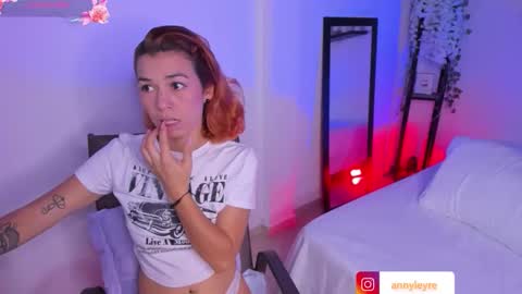 Snapshot of isabella_boyer chatting on December 5, 7:21 pm isabella online show from December 5, 7:21 pm