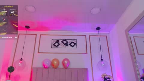 Isa Online 11pm to 5am Colombia time online show from November 28, 6:05 am