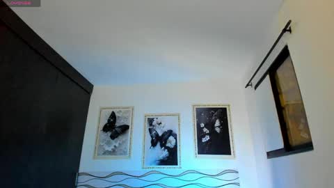 Snapshot of isabella_diazx chatting on May 27, 1:57 am Isabella online show from May 27, 1:57 am