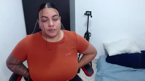  estefania online show from December 5, 9:06 pm