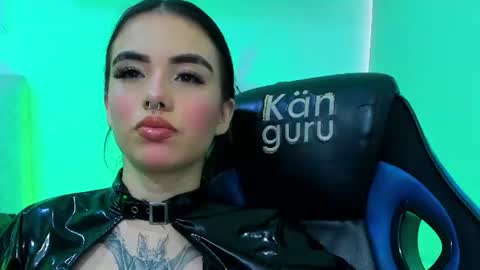 Snapshot of isabella_hv chatting on July 3, 8:15 pm ISABELLA online show from July 3, 8:15 pm
