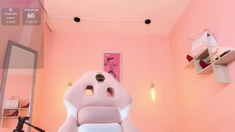 Isa  online show from January 9, 1:14 pm