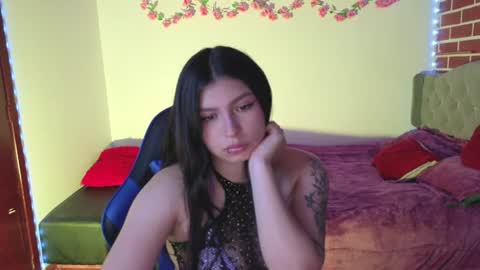 Snapshot of isabella_monntolvo chatting on July 6, 5:26 pm isabella_monntolvo online show from July 6, 5:26 pm