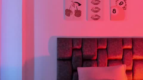 Isabella Moon9 online show from March 28, 12:05 pm