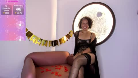 isabella_rosssi1 online show from September 25, 4:05 am