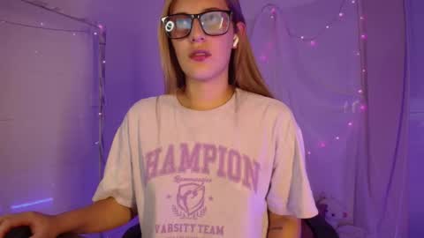 Isabella Rros online show from November 14, 10:51 pm