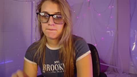 Isabella Rros online show from February 13, 1:23 am