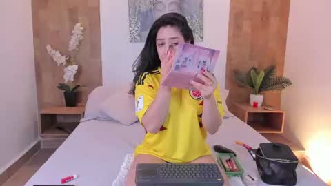 isabella_winkler online show from June 17, 10:50 am