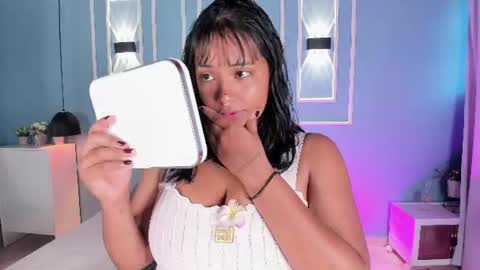 isabella zc online show from July 25, 11:52 am
