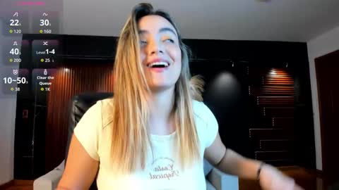 Snapshot of isabellaajoness chatting on February 4, 12:44 pm Isabella Everyday From 0530 to 1430 Col Time online show from February 4, 12:44 pm