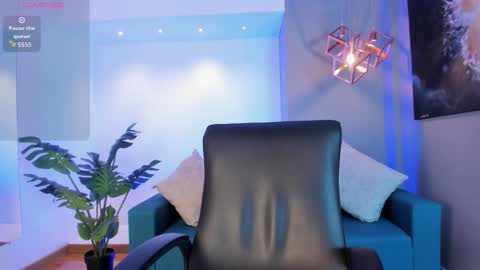 Snapshot of isabellaajoness chatting on February 11, 11:48 am Isabella Everyday From 0530 to 1430 Col Time online show from February 11, 11:48 am