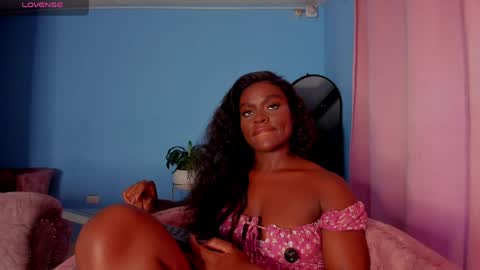    v online show from April 8, 10:43 pm