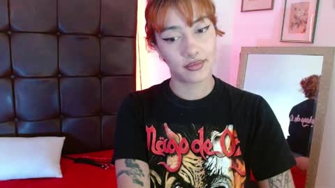 Snapshot of isabellakoff chatting on April 1, 12:06 pm Tati - online show from April 1, 12:06 pm
