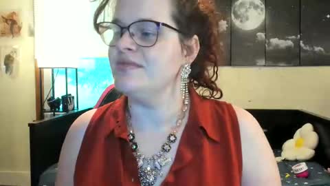 Snapshot of isabellamariedarcy chatting on June 10, 5:12 pm isabellamariedarcy online show from June 10, 5:12 pm